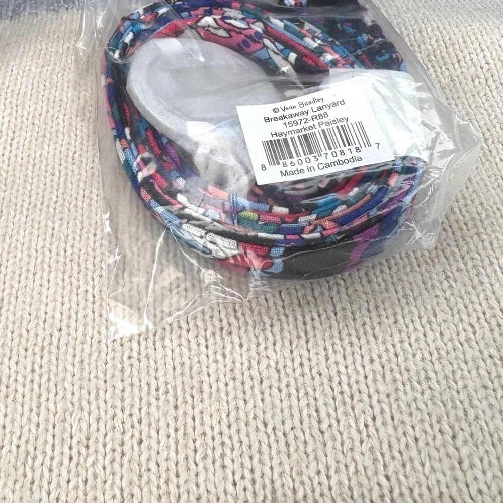 Vera Bradley Retired Haymarket Paisley Breakaway Lanyard NWT Sealed  Key Ring
